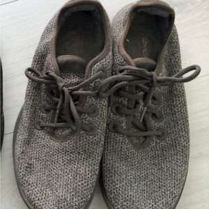 Allbirds mesh runners size 10